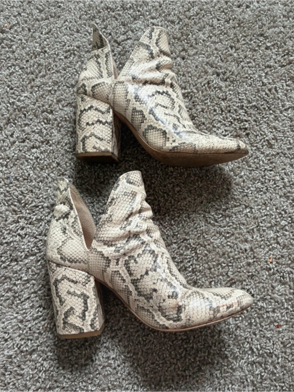 Steve Madden Snakeskin Boots Size 7.5 - Picture 2 of 9